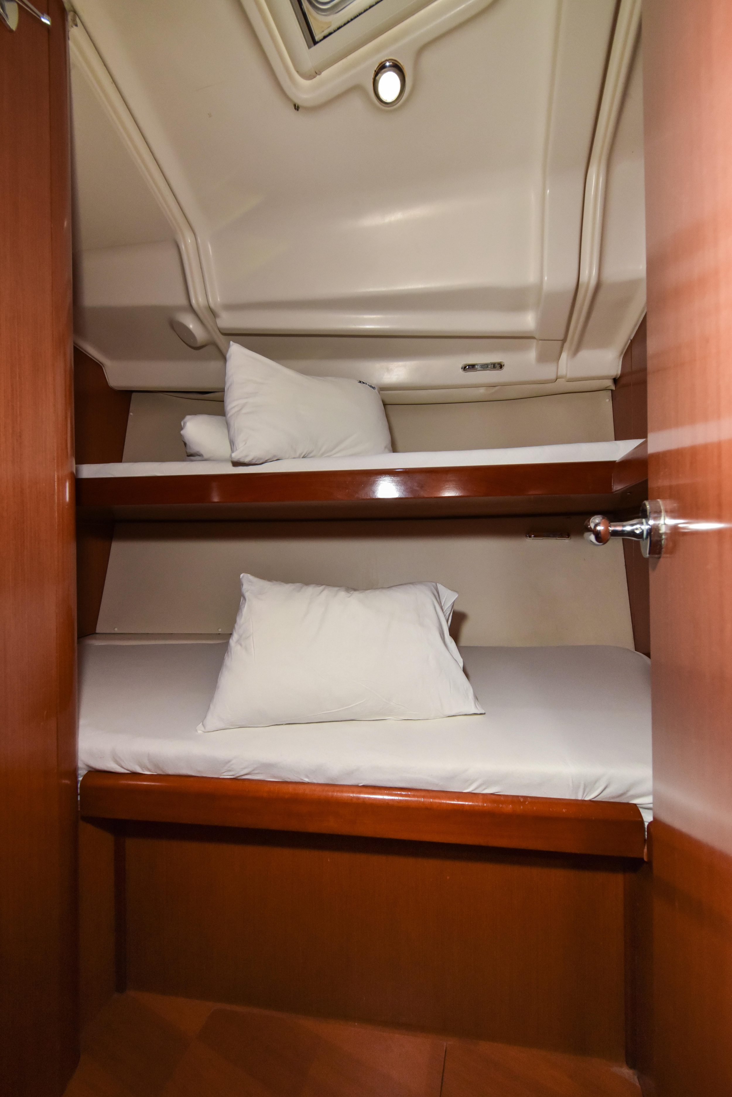 Oceanis 43 — photo 10