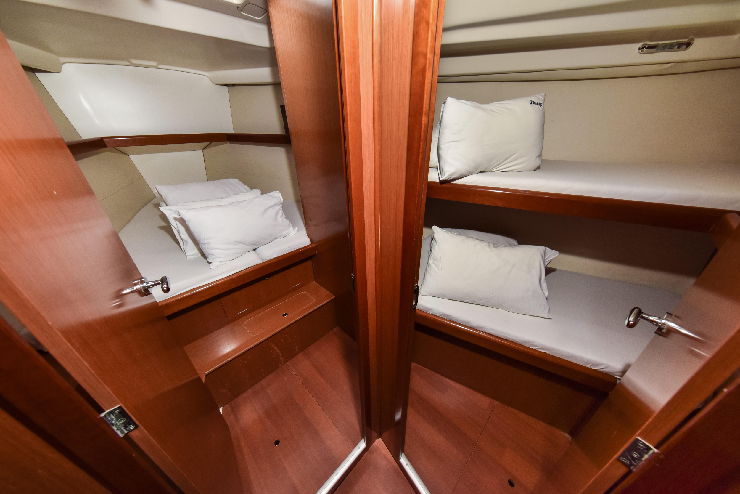 Oceanis 43 — photo 11
