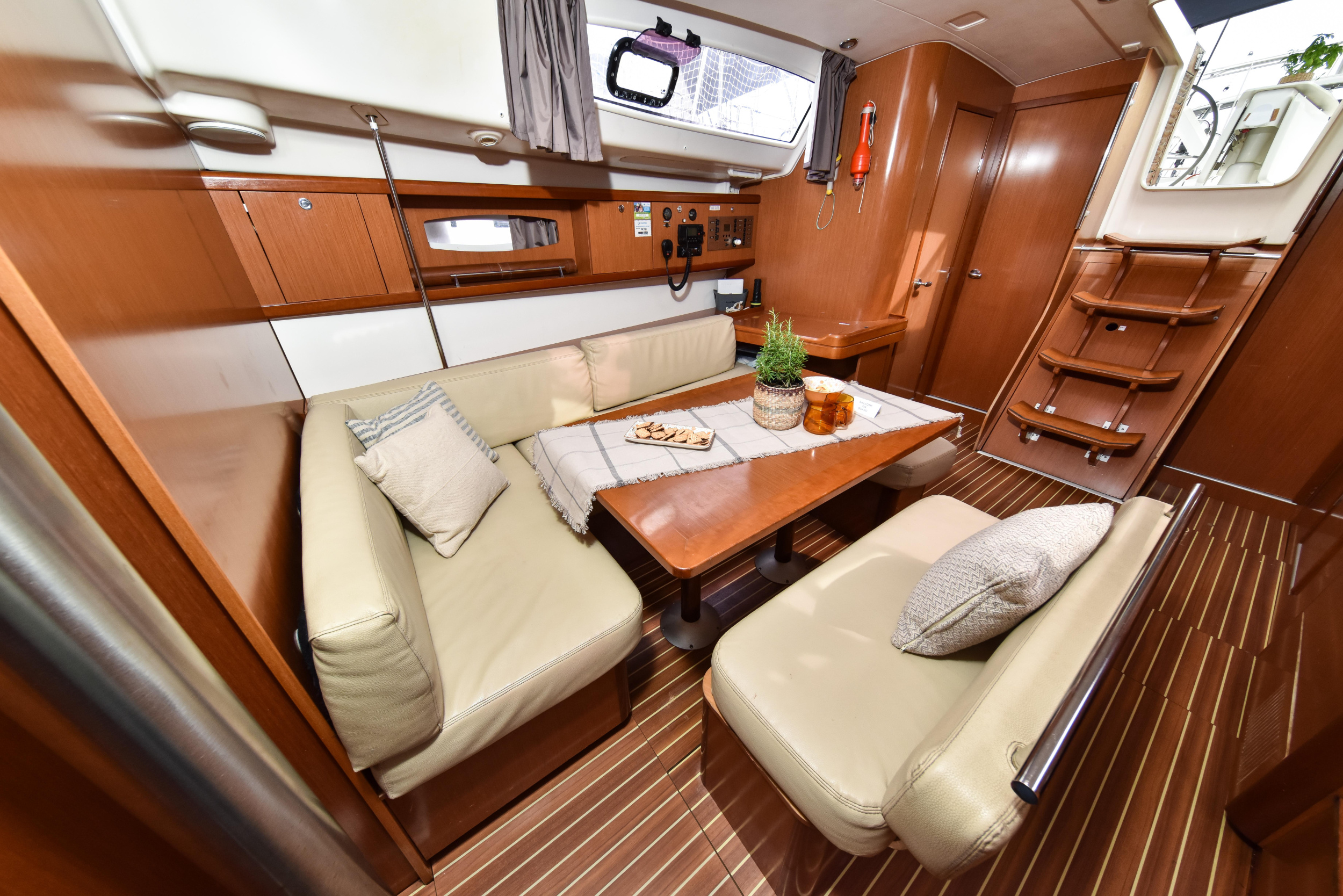 Oceanis 43 — photo 45