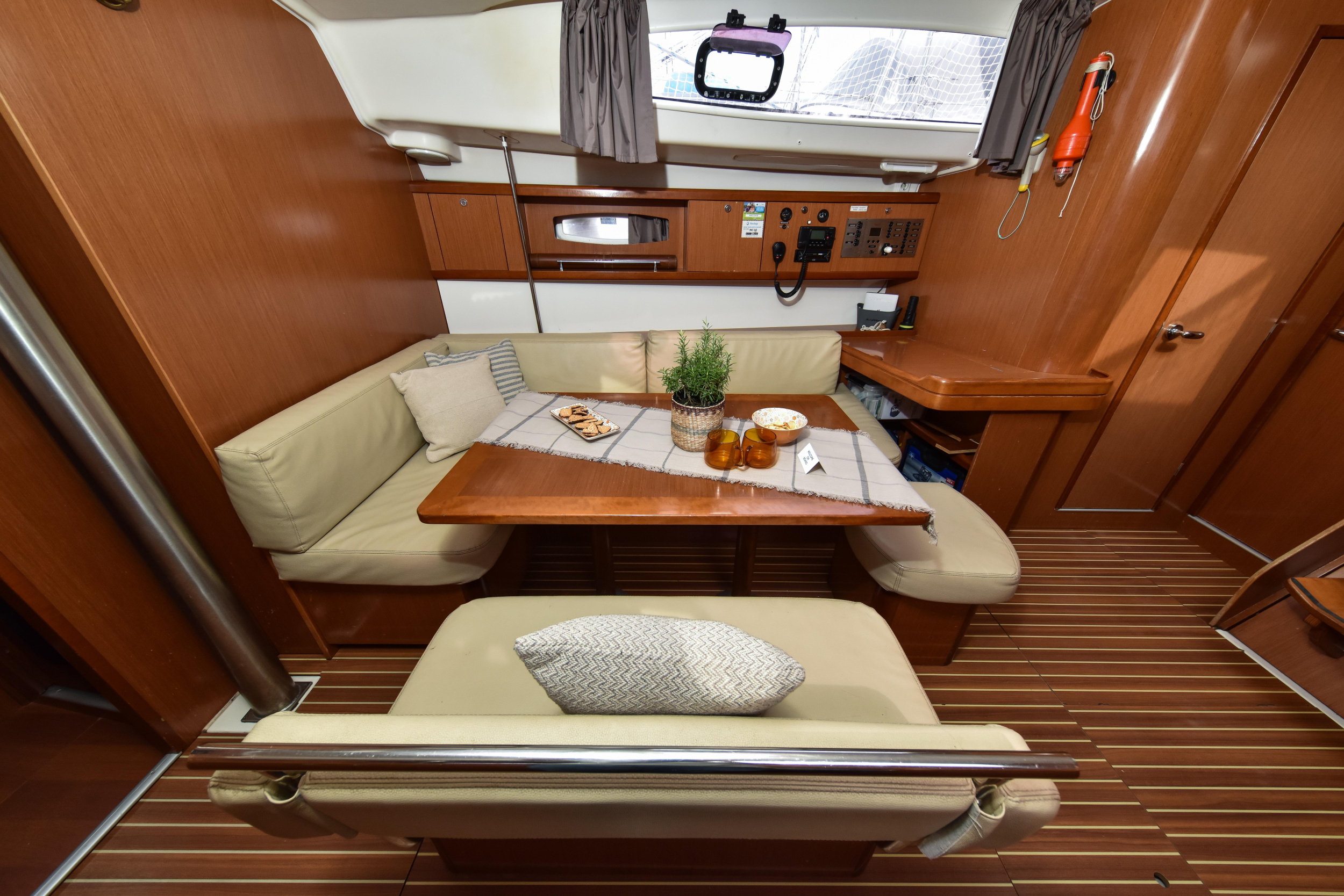 Oceanis 43 — photo 30