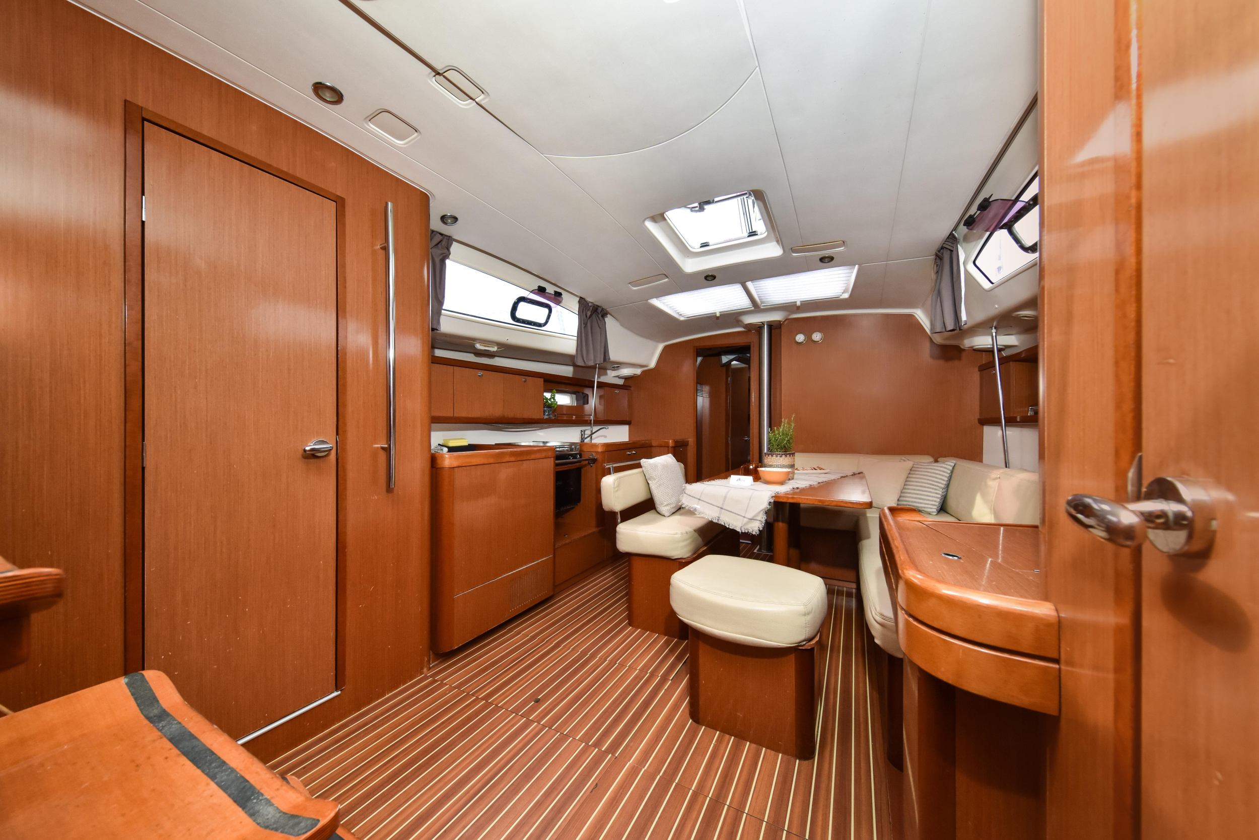 Oceanis 43 — photo 36