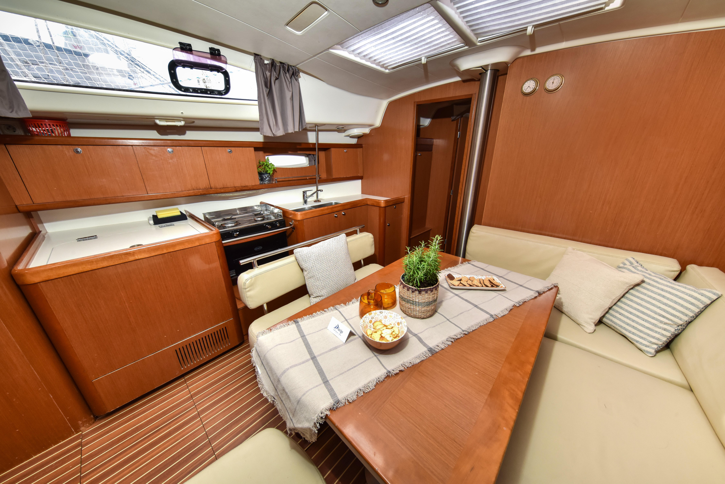 Oceanis 43 — photo 34