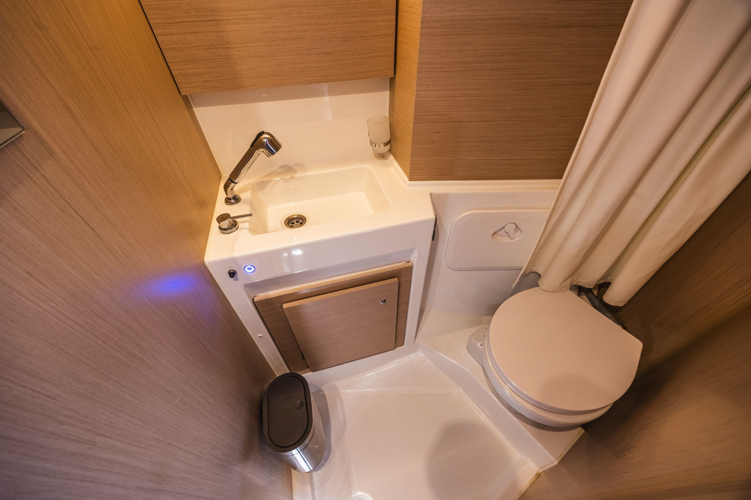 Oceanis 37.1 — photo 27