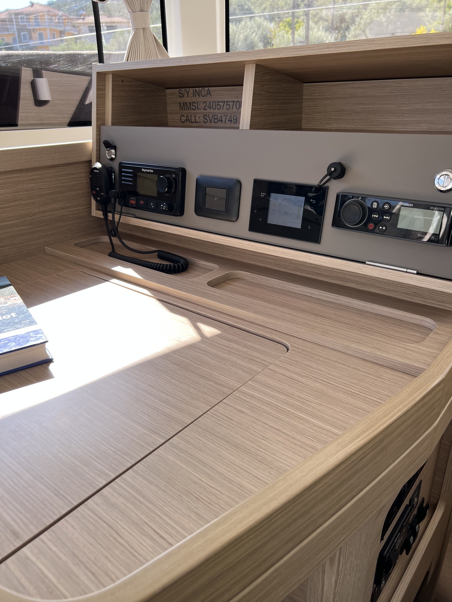 Lagoon 42 — photo 12