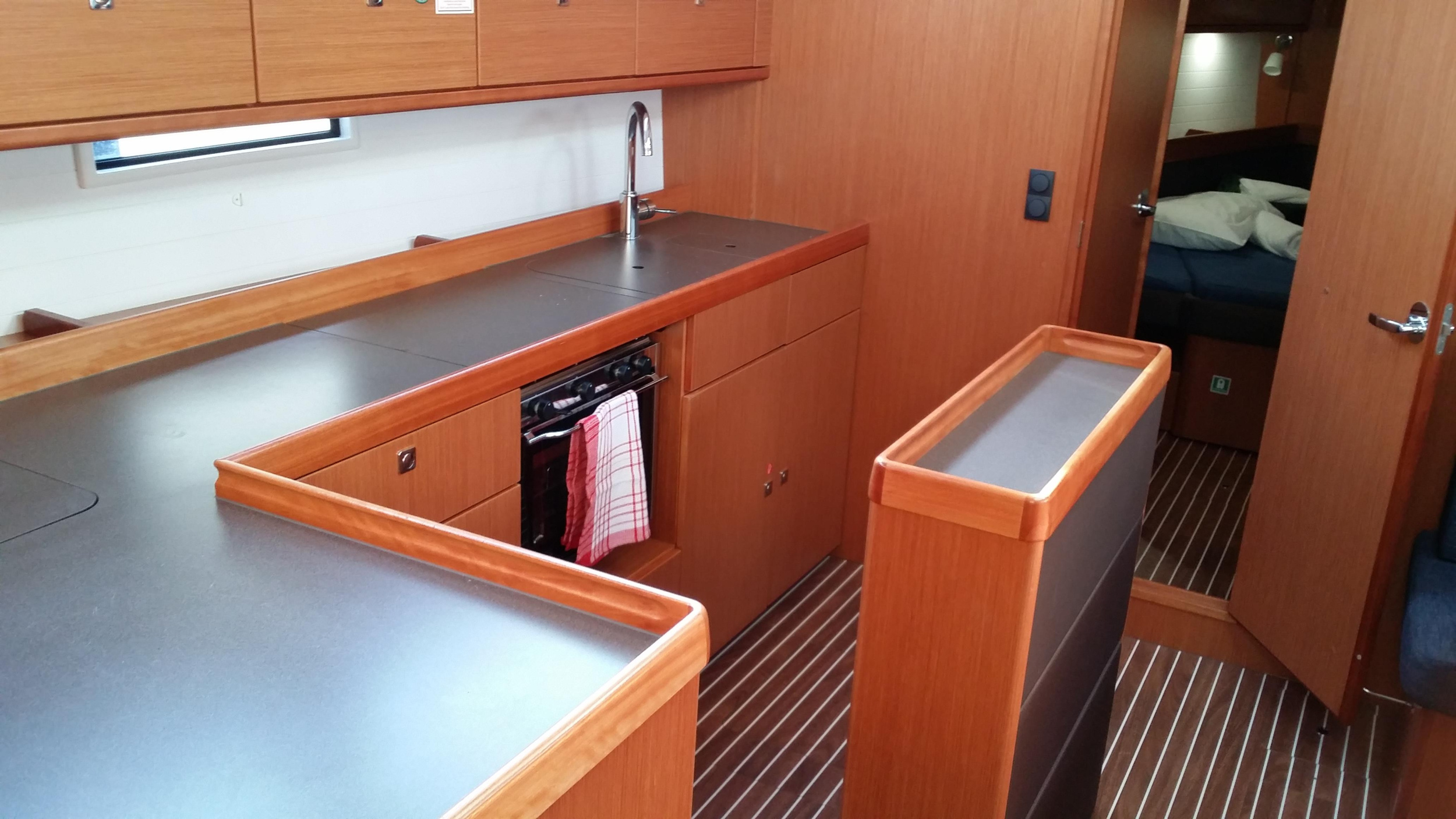 Bavaria 46 Cruiser — photo 4