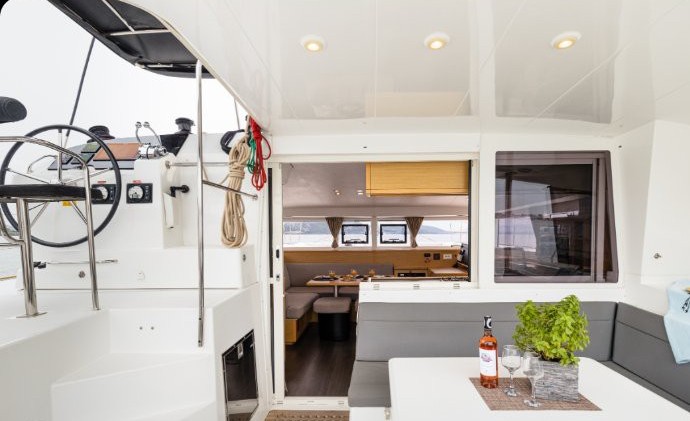 Lagoon 400 S2 — photo 9