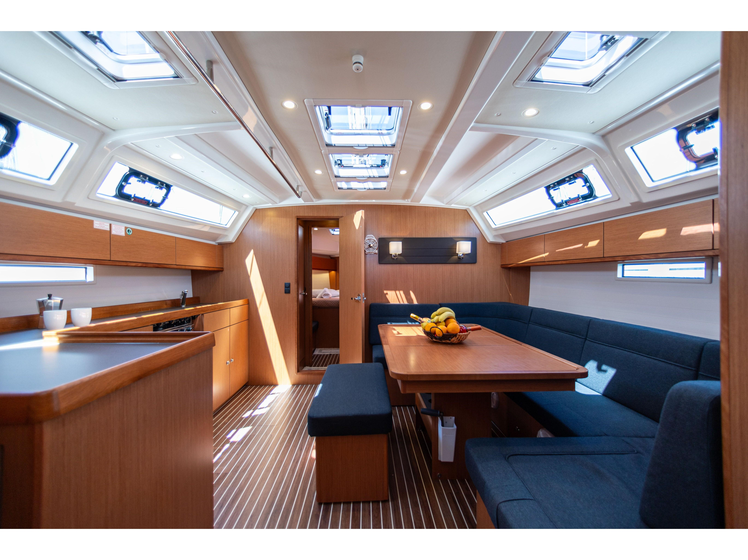 Bavaria Cruiser 46 — photo 3