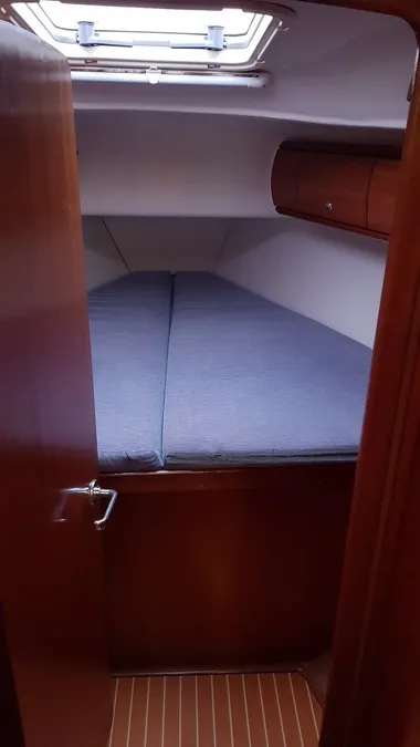 Bavaria 49 — photo 6