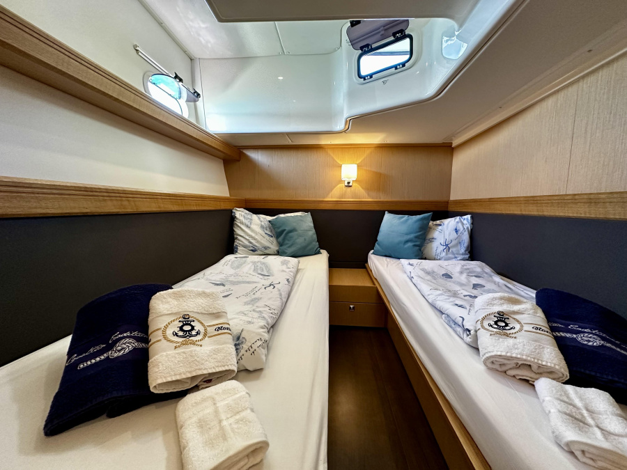 Bavaria Sport 44 HT — photo 9