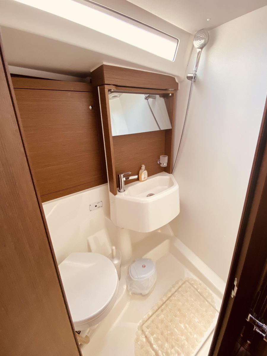 Beneteau Oceanis 51.1 — photo 18