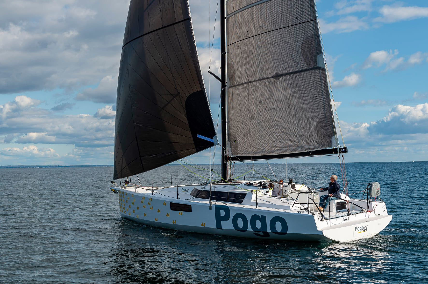 Pogo 44 — photo 12