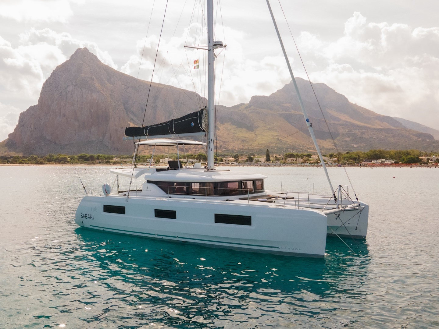 Lagoon 46 — photo 1