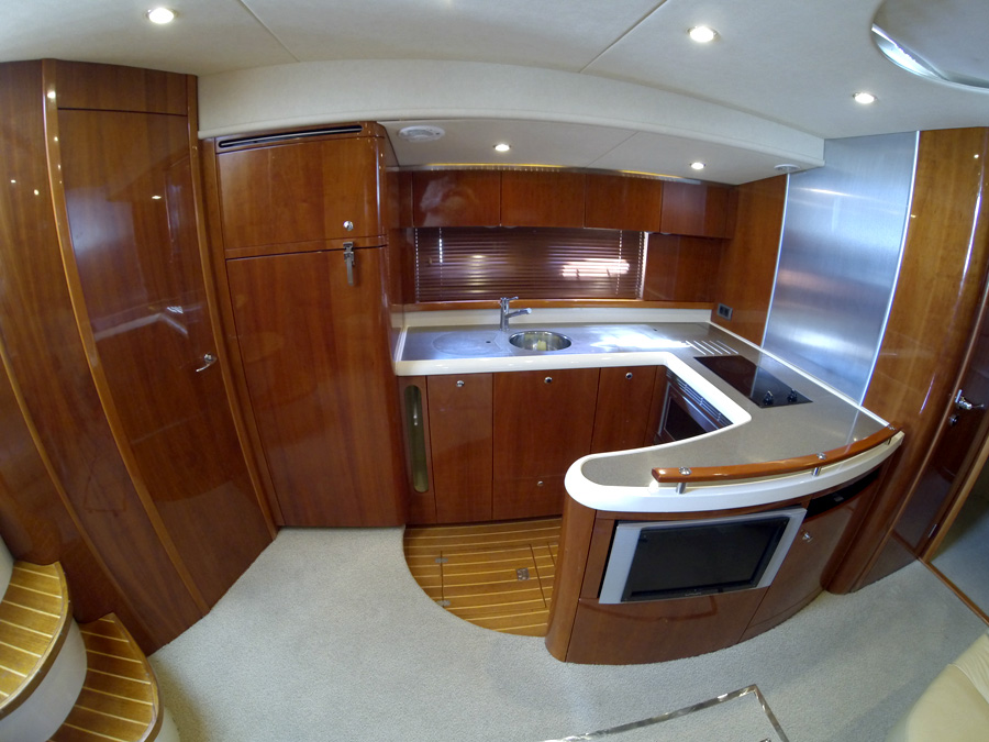 Fairline Targa 52 GT — photo 7