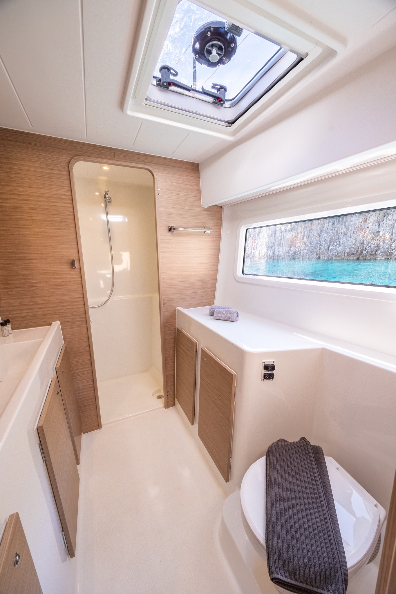 Lagoon 42 — photo 26