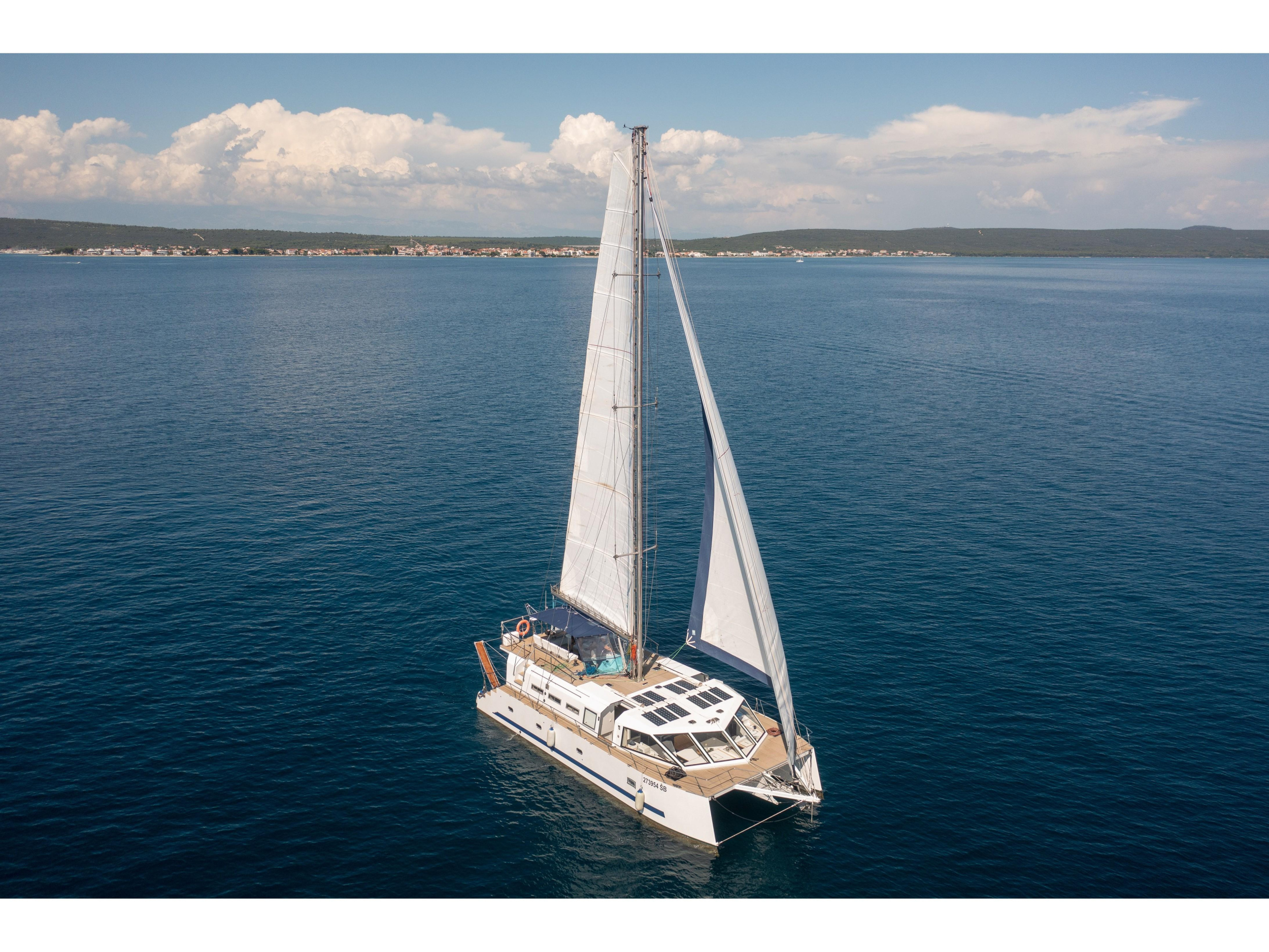 Catamaran — photo 1