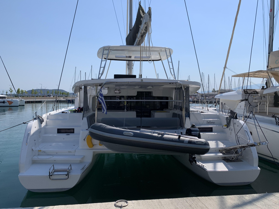 Lagoon 46 — photo 2