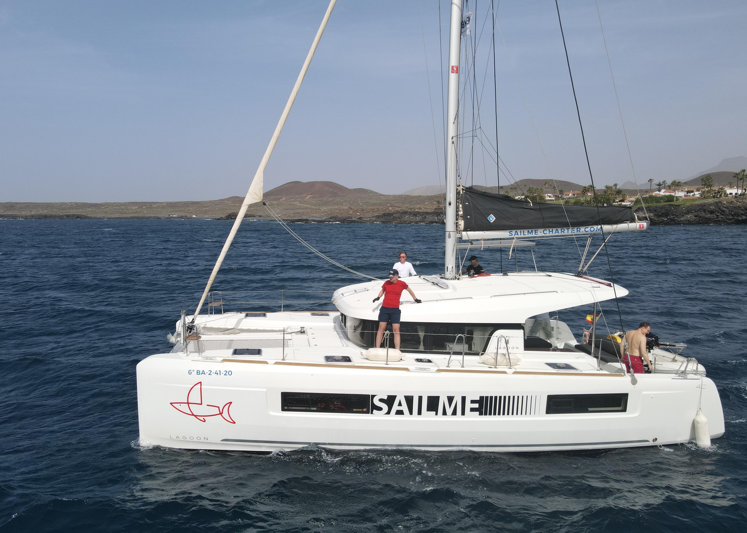 Lagoon 40 — photo 13