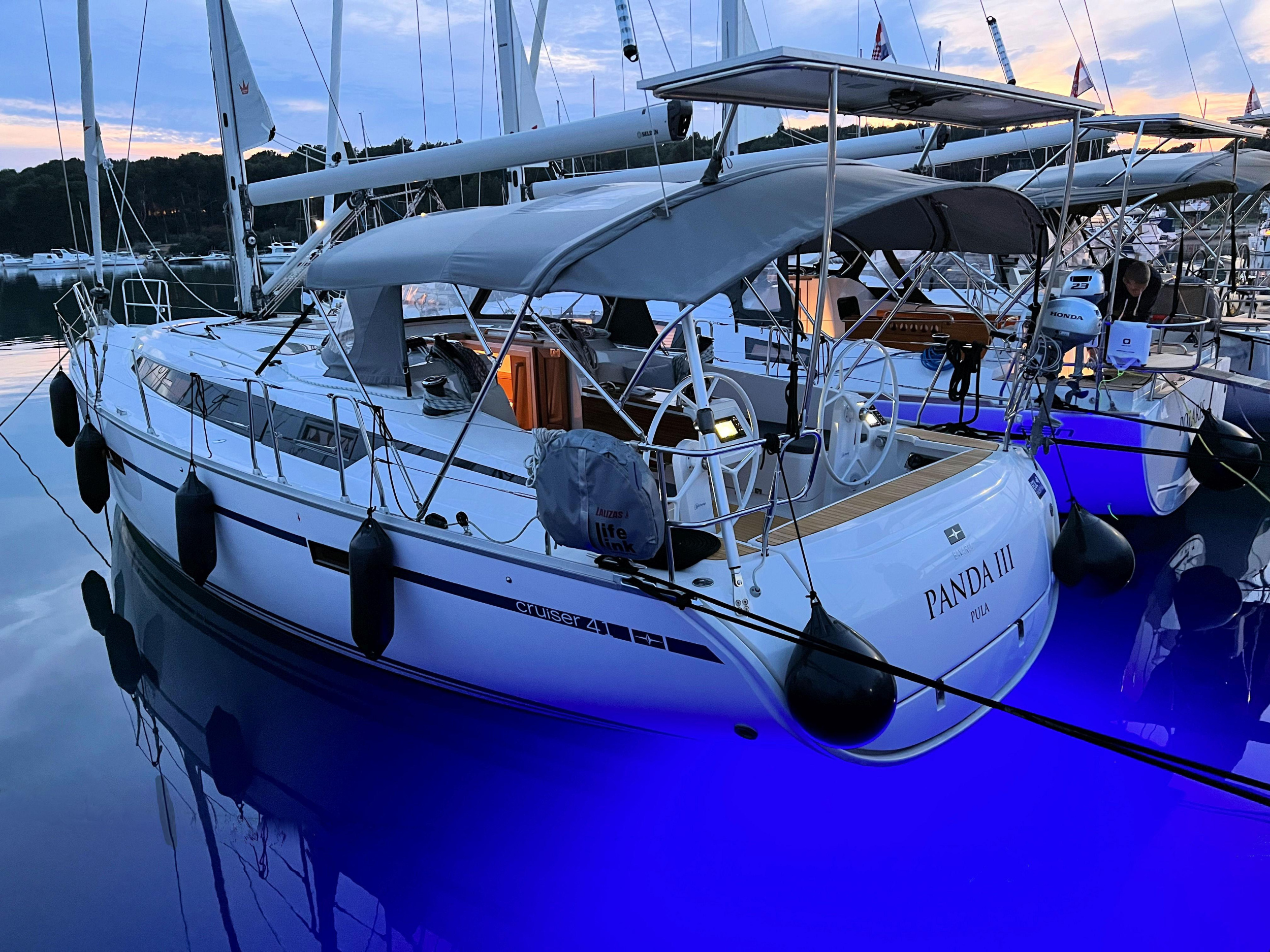 Bavaria Cruiser 41 — photo 33