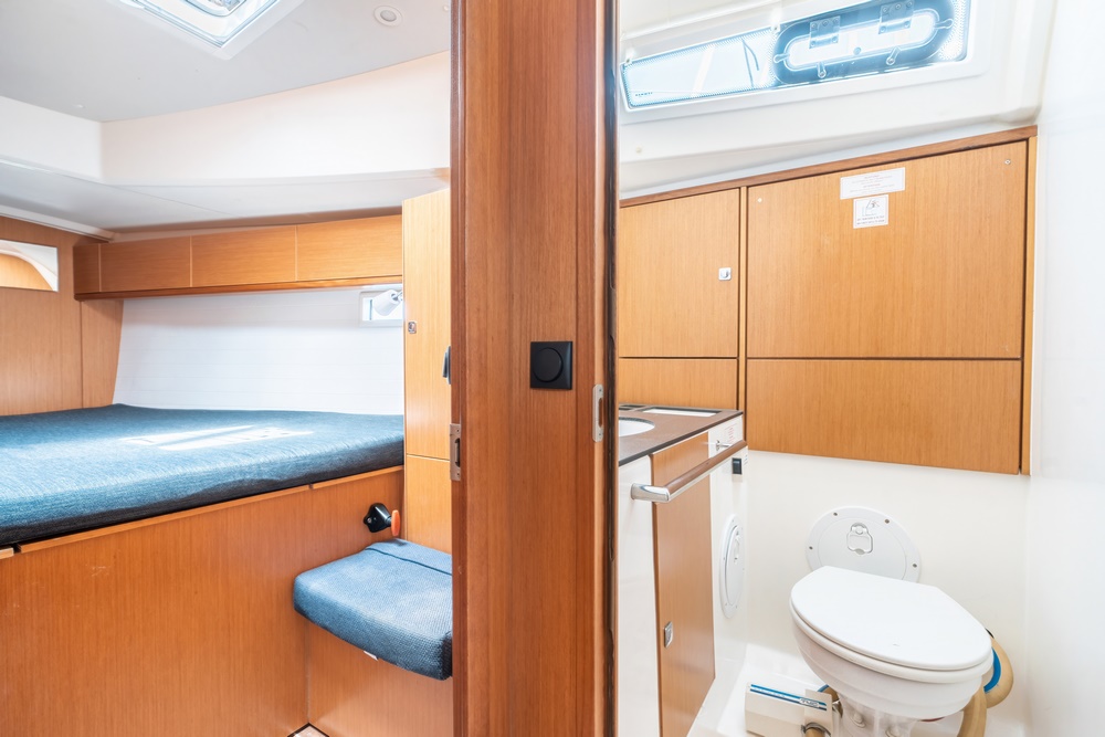 Bavaria 46 Cruiser — photo 12