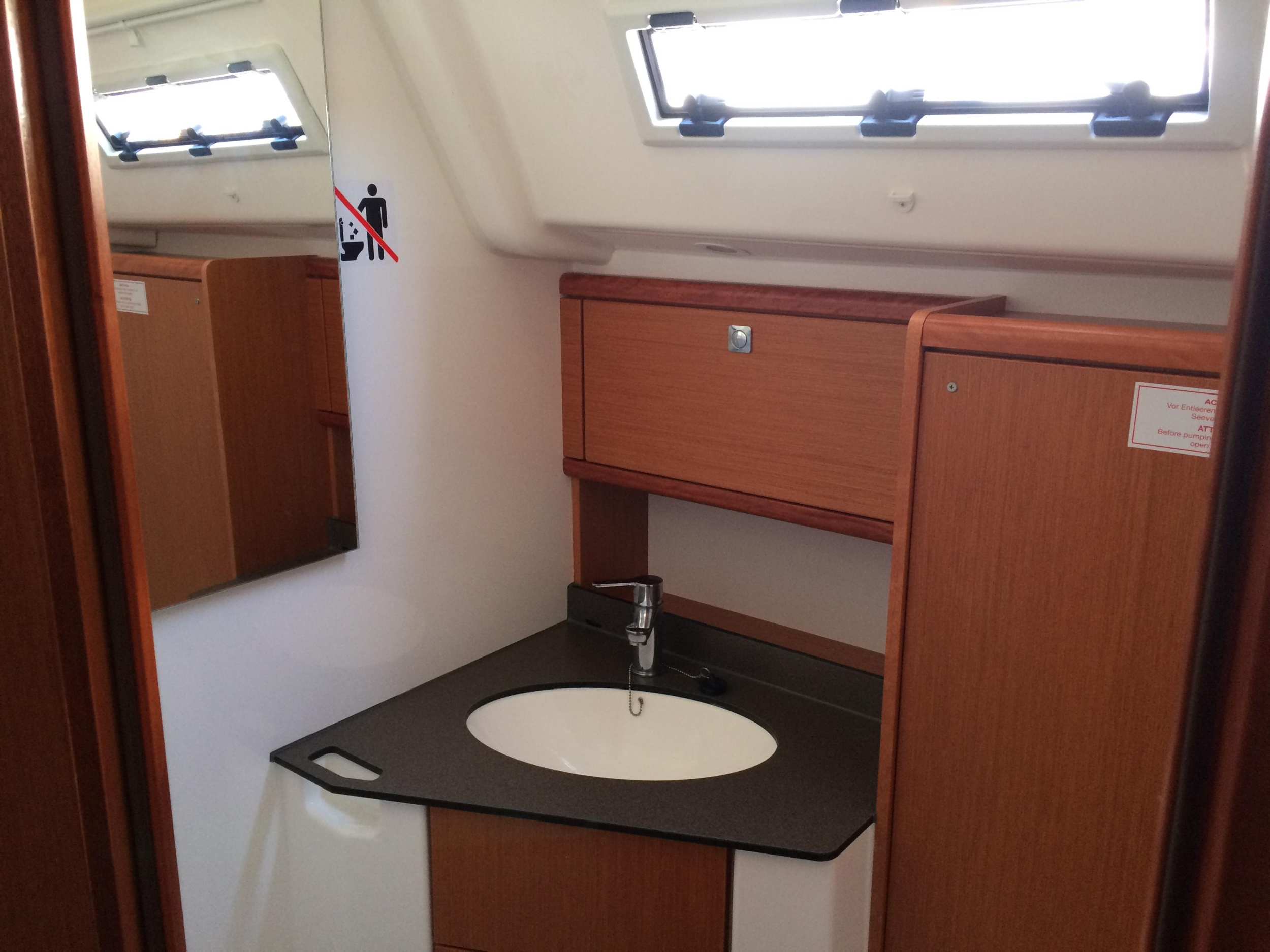 Bavaria 51 - Cruiser — photo 19