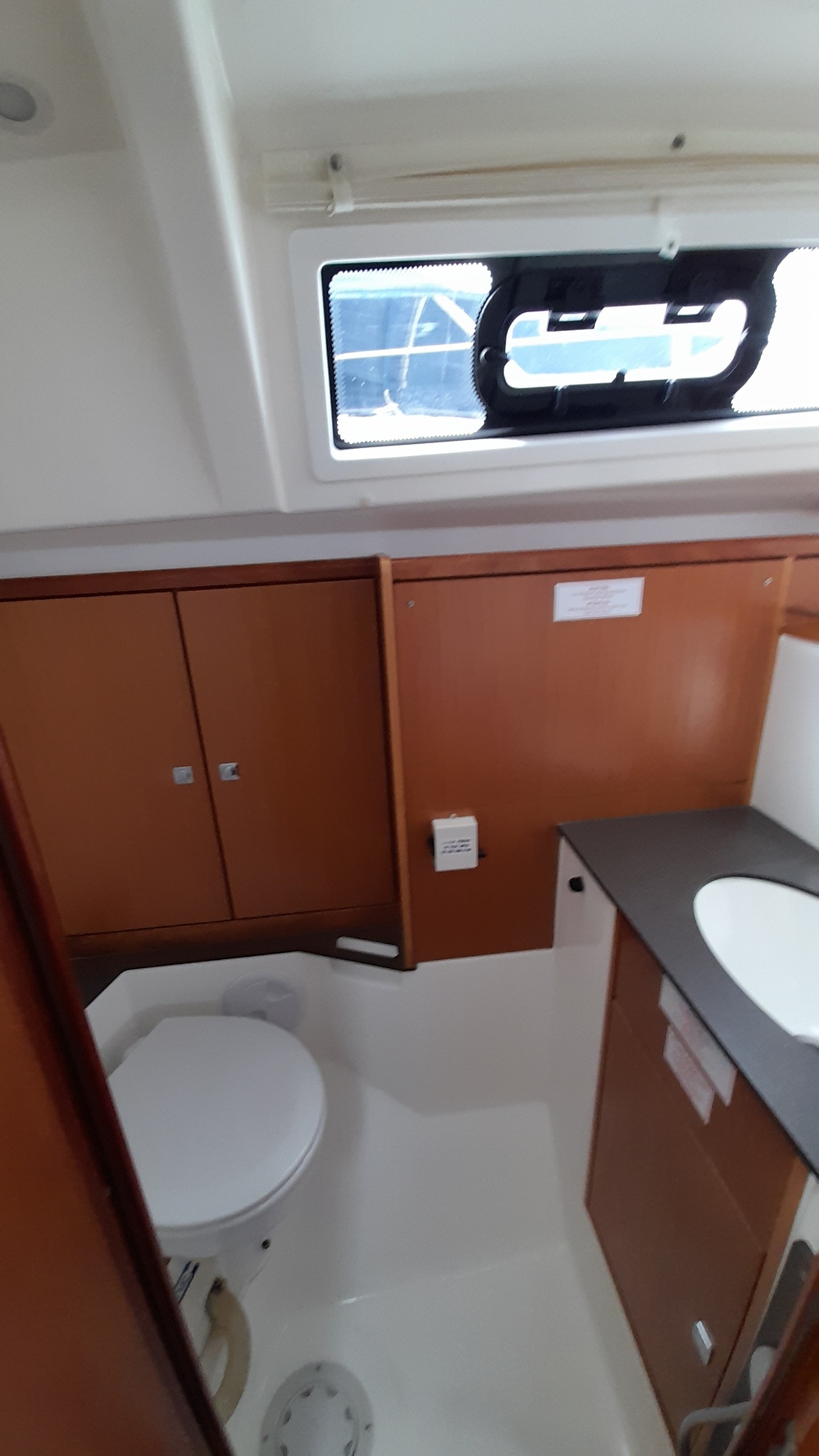 Bavaria 41 Cruiser — photo 7