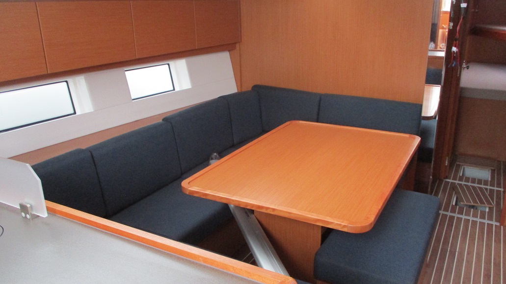 Bavaria C45 — photo 6