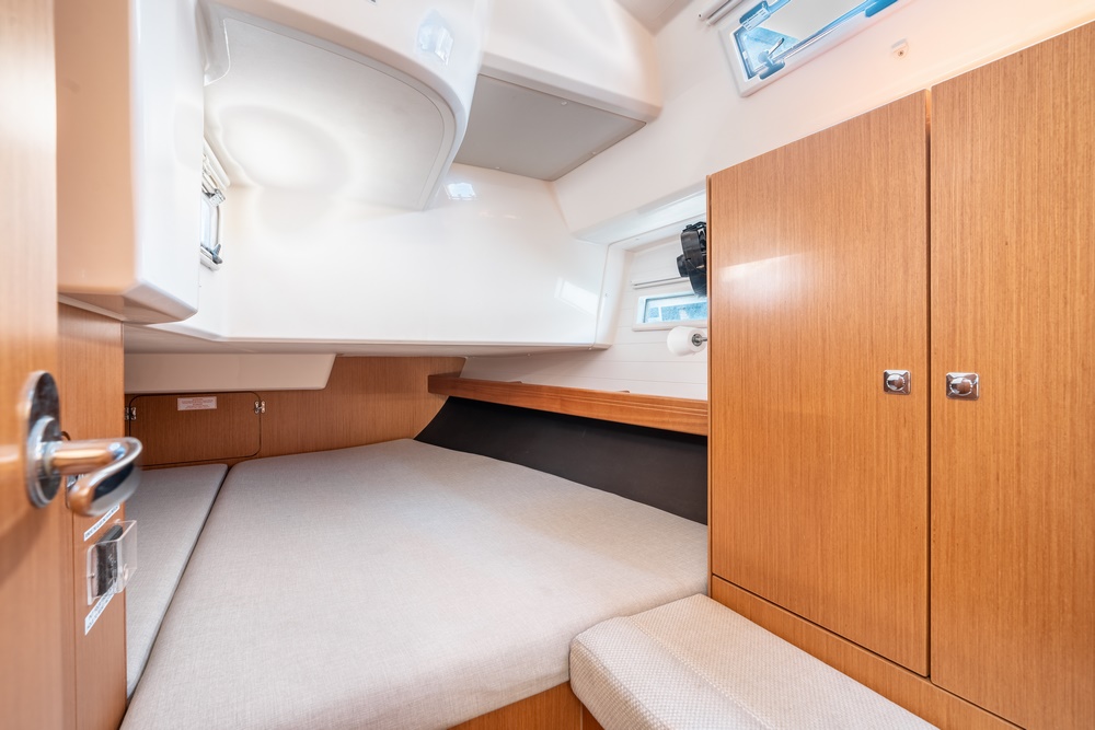 Bavaria 41 Cruiser — photo 23