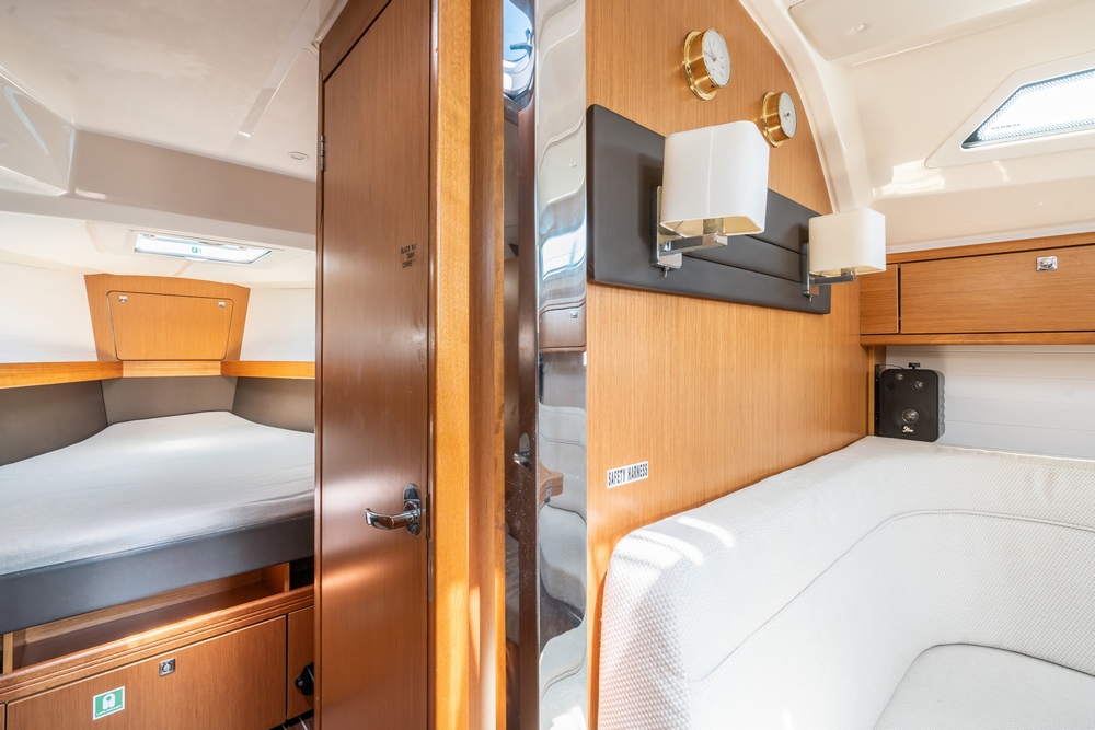 Bavaria 41 Cruiser — photo 7