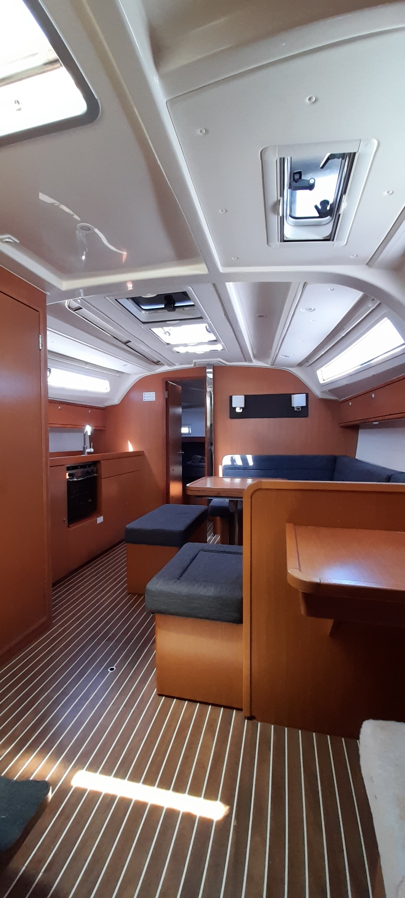 Bavaria 41 Cruiser — photo 12
