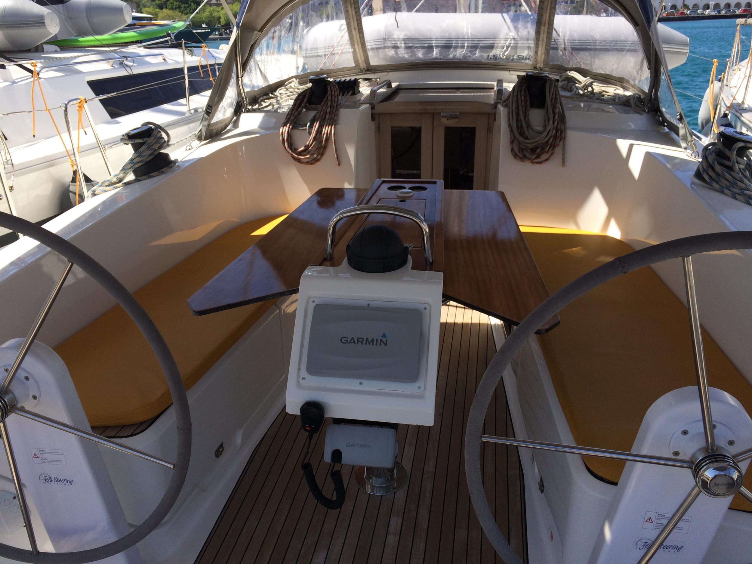 Bavaria 41 Cruiser — photo 9