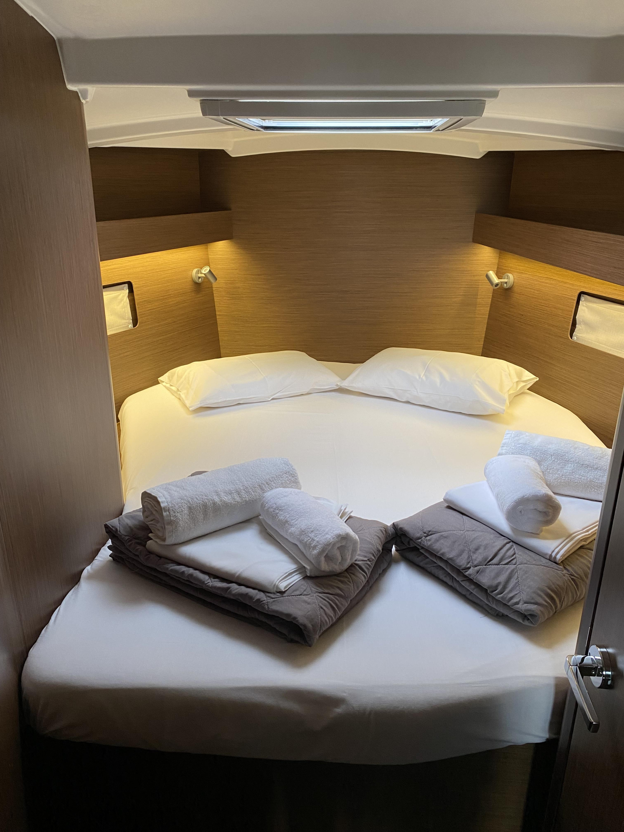 Oceanis 40.1 — photo 10