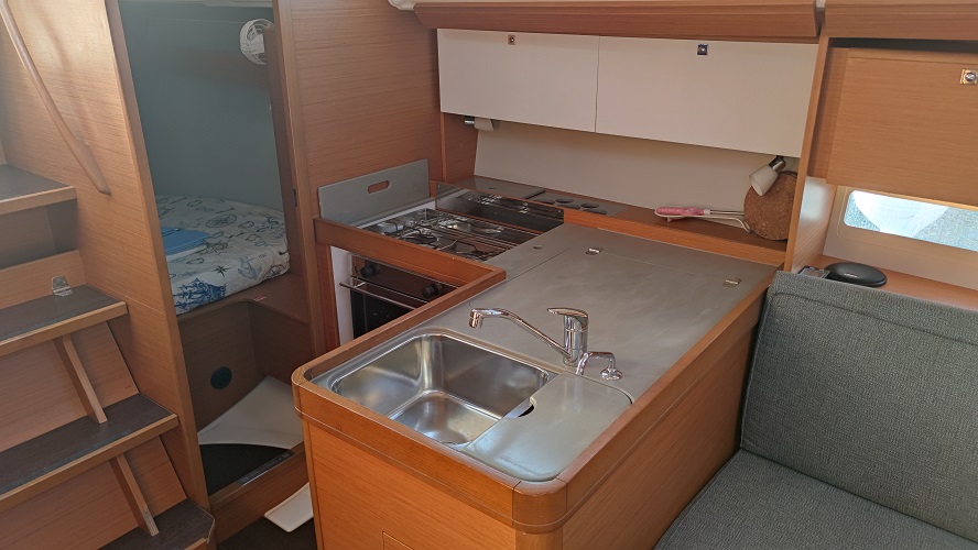 Dufour 360 3 Cabin — photo 5