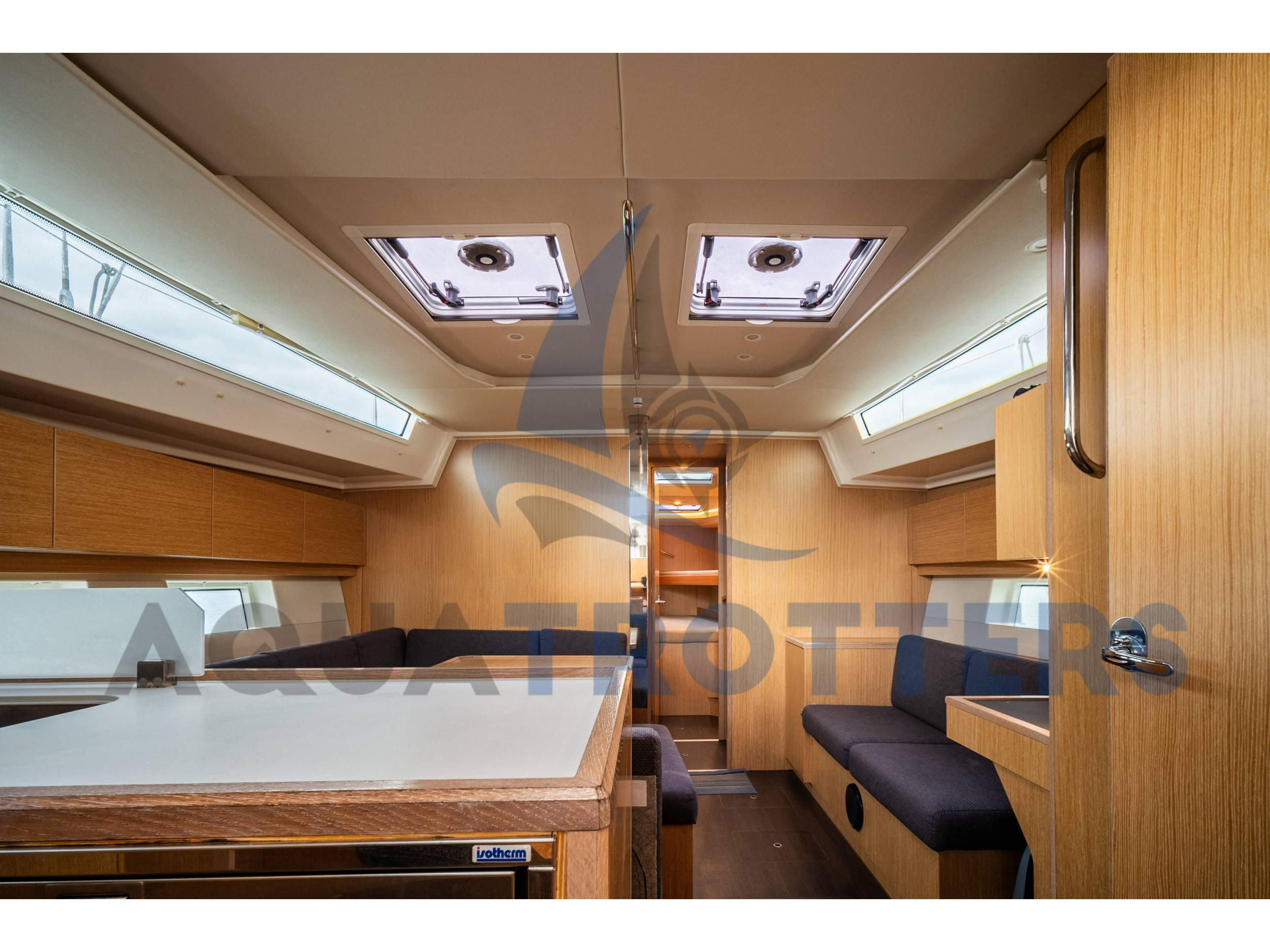 Bavaria C45 — photo 3