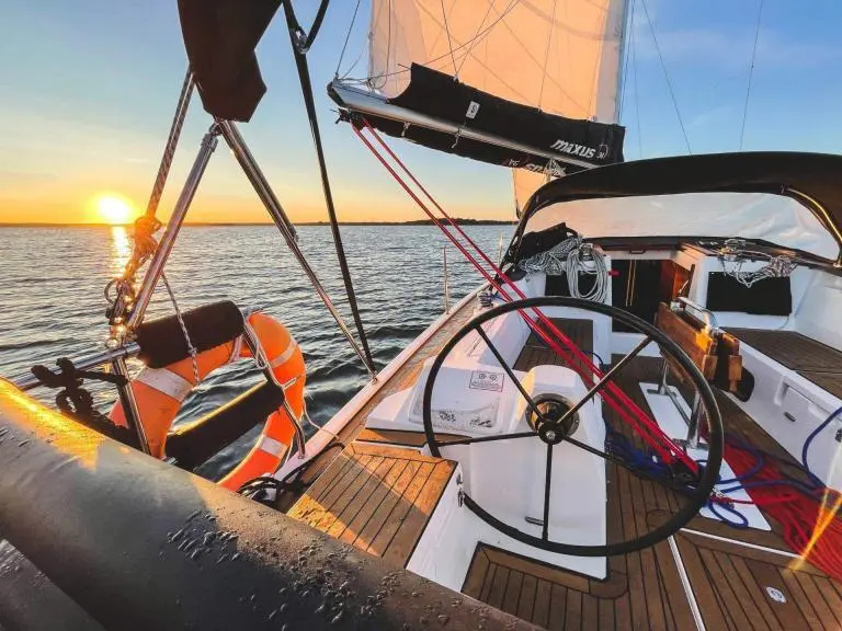 Maxus 34 — photo 9