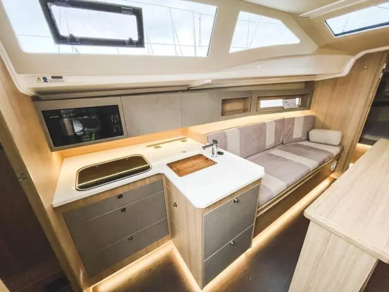 Maxus 34 — photo 23