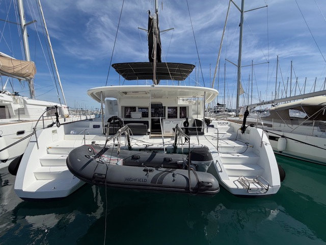 Lagoon 450 Fly — photo 6