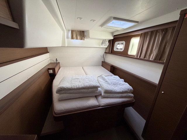 Lagoon 450 Fly — photo 16