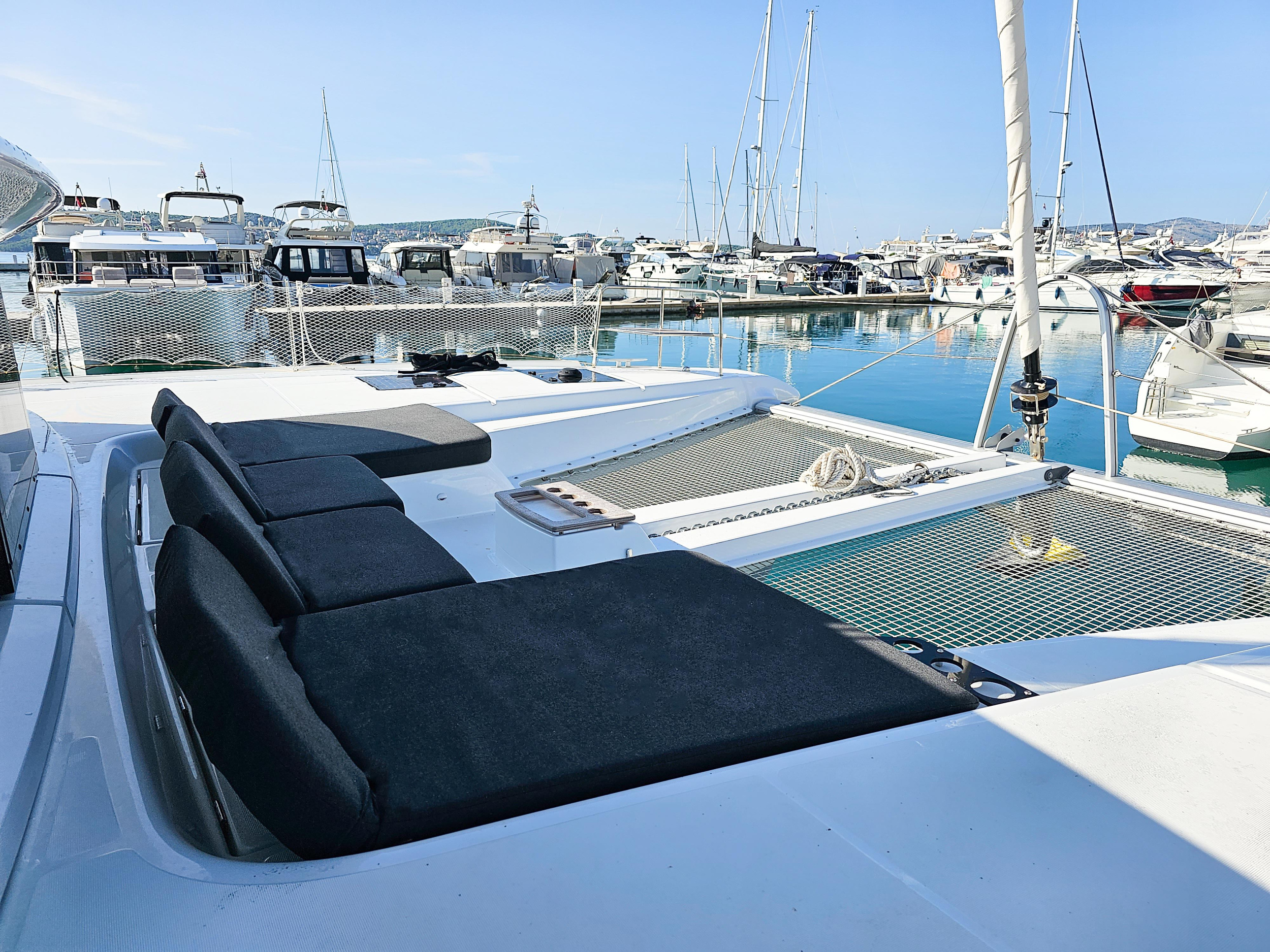 Lagoon 51 Fly — photo 13