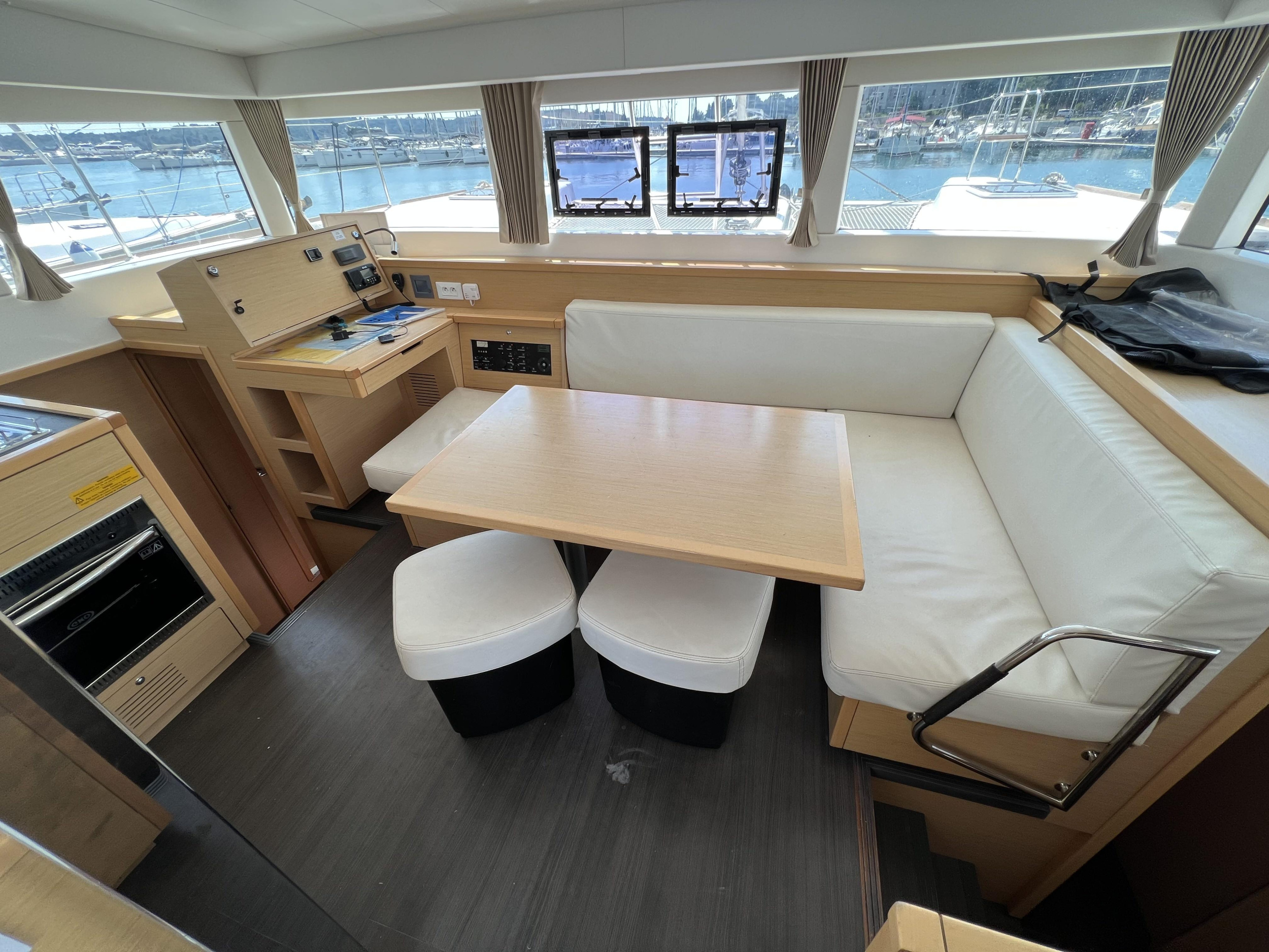 Lagoon 39 — photo 15