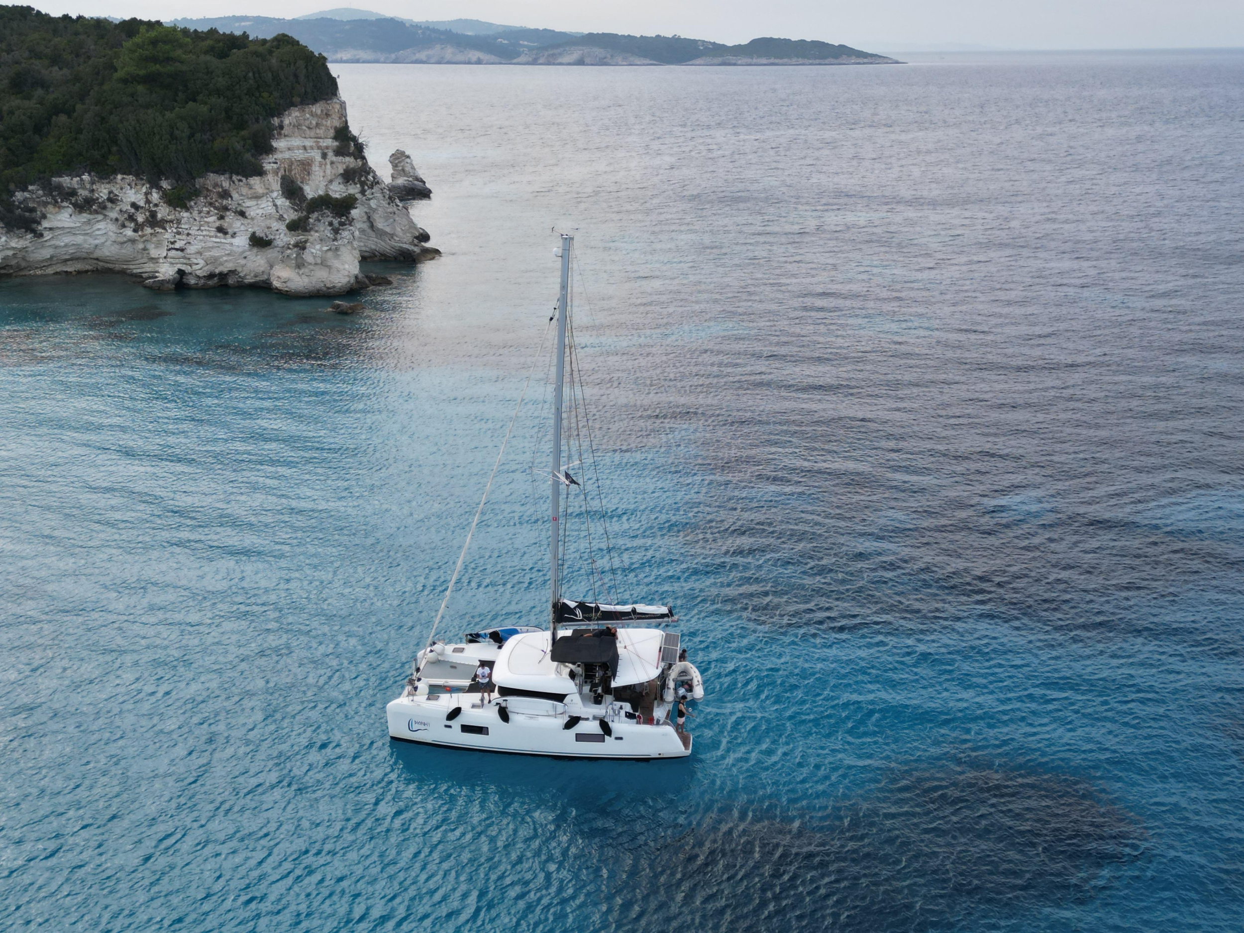 Lagoon 42 — photo 13