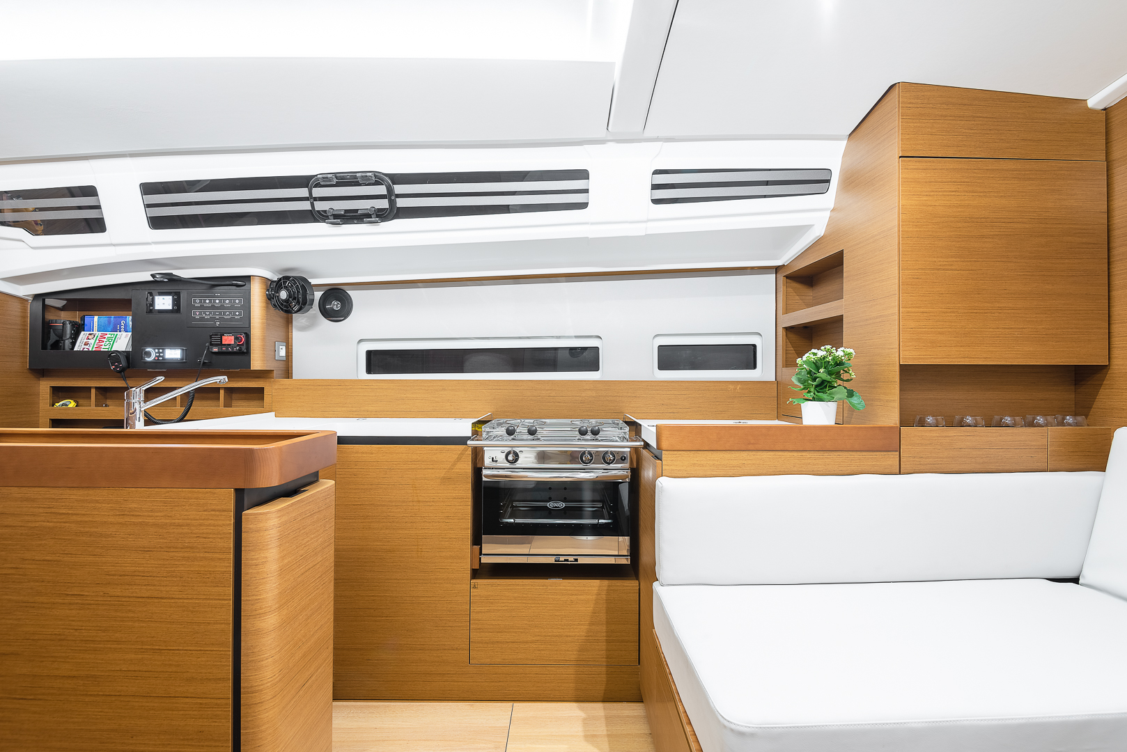 Sun Odyssey 410 — photo 5