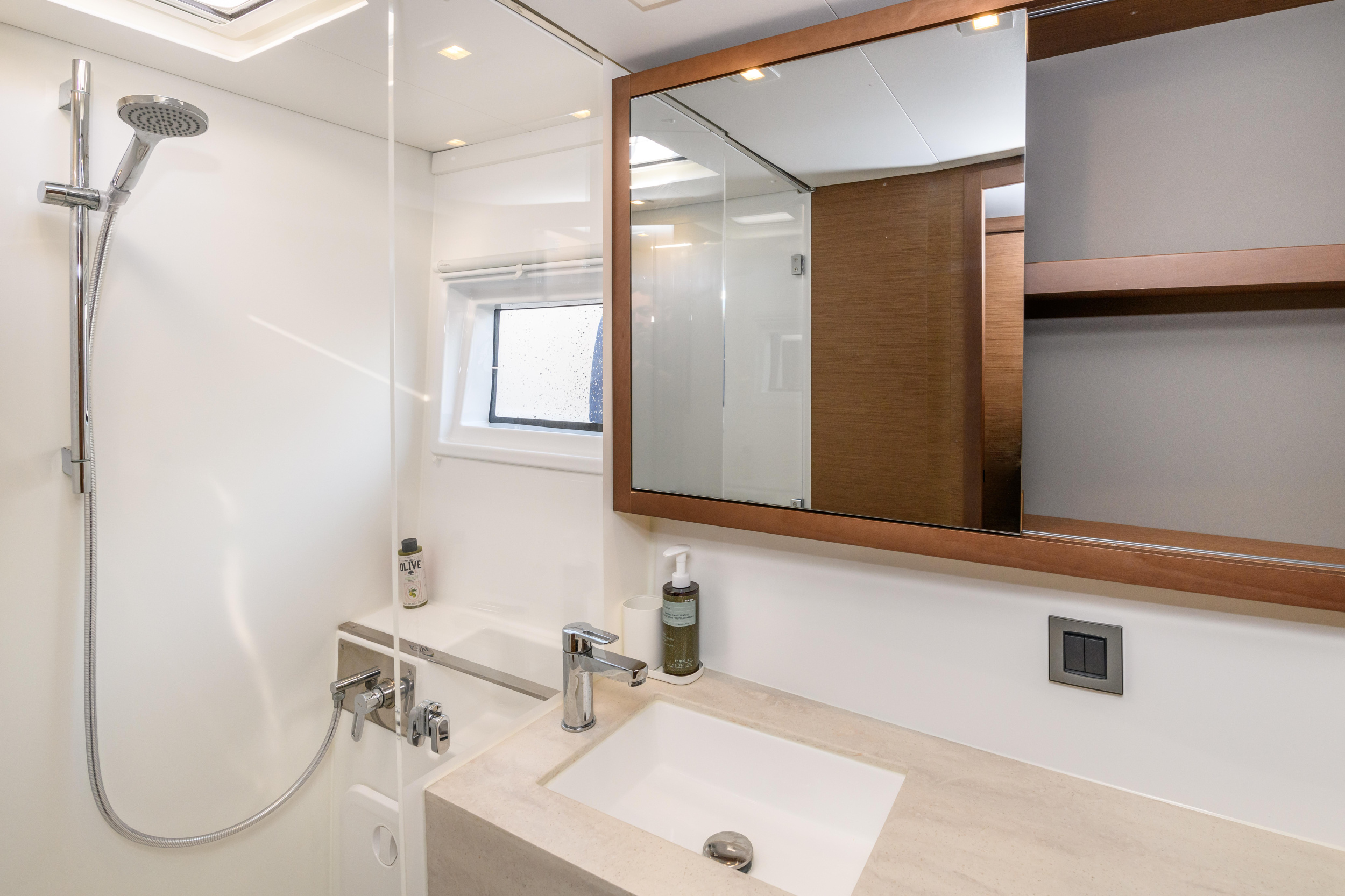 Lagoon 46 — photo 10