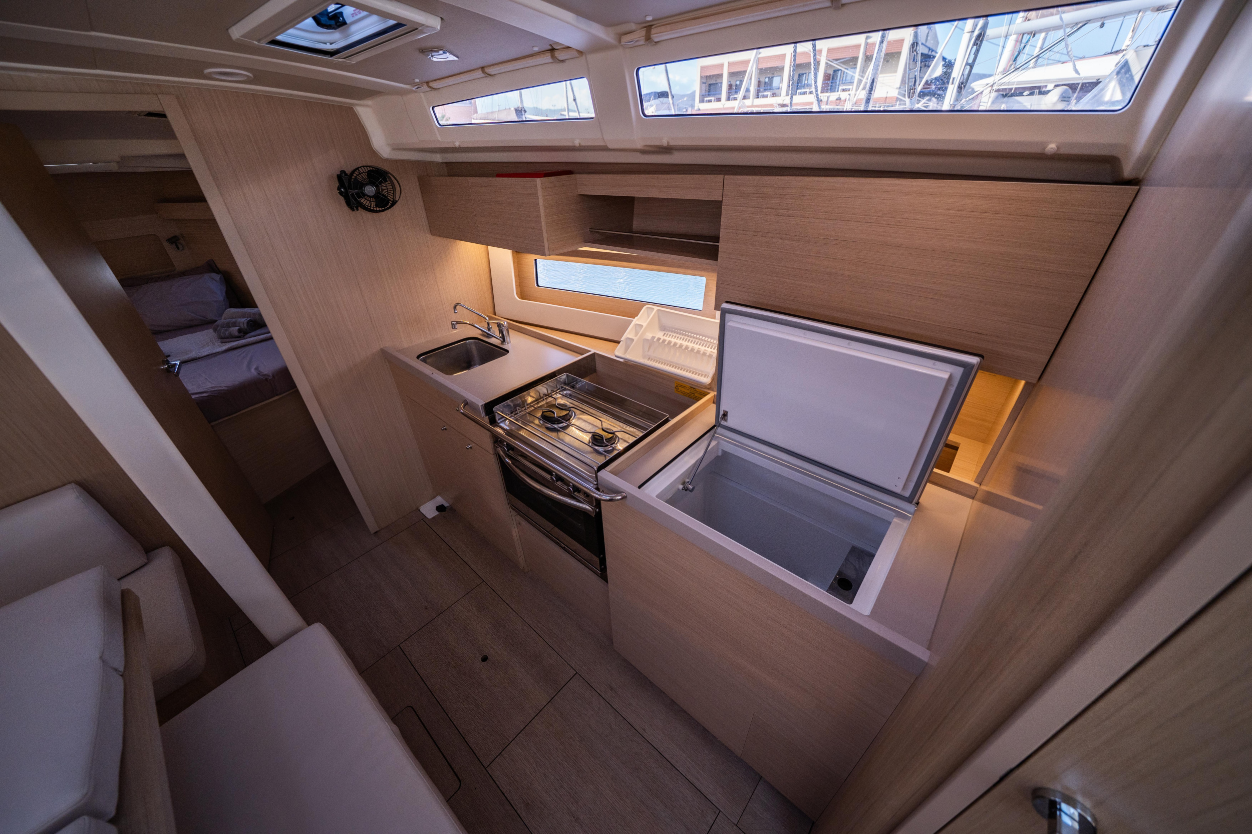 Oceanis 37.1 — photo 6