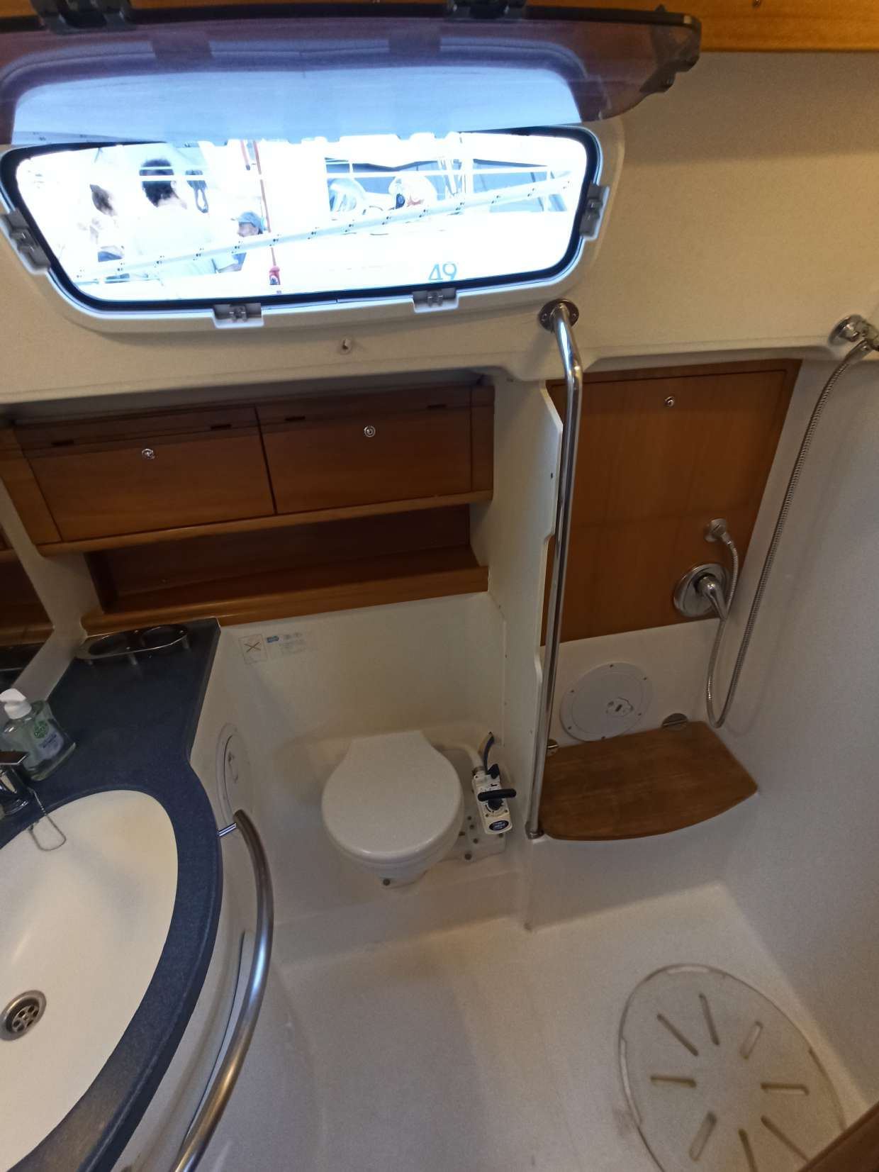 Bavaria 46 Cruiser — photo 10