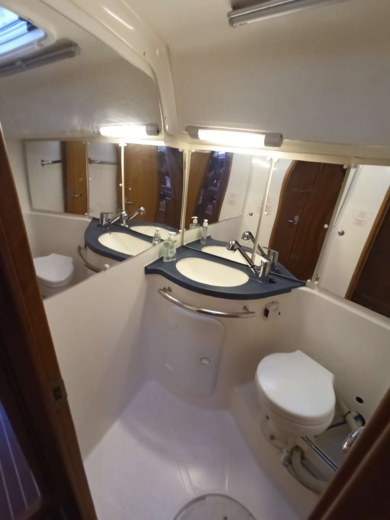 Bavaria 46 Cruiser — photo 2