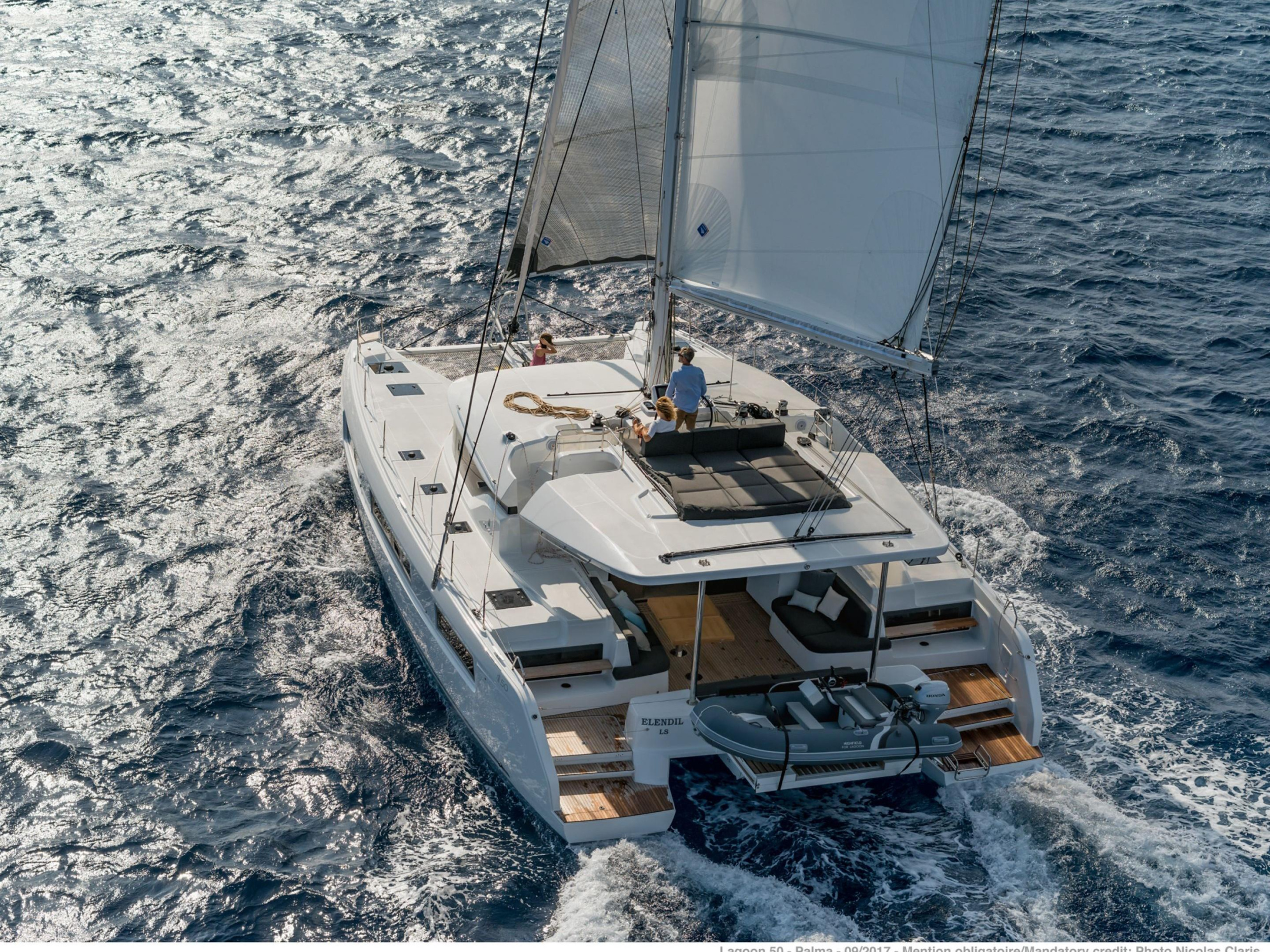Lagoon 50 — photo 1