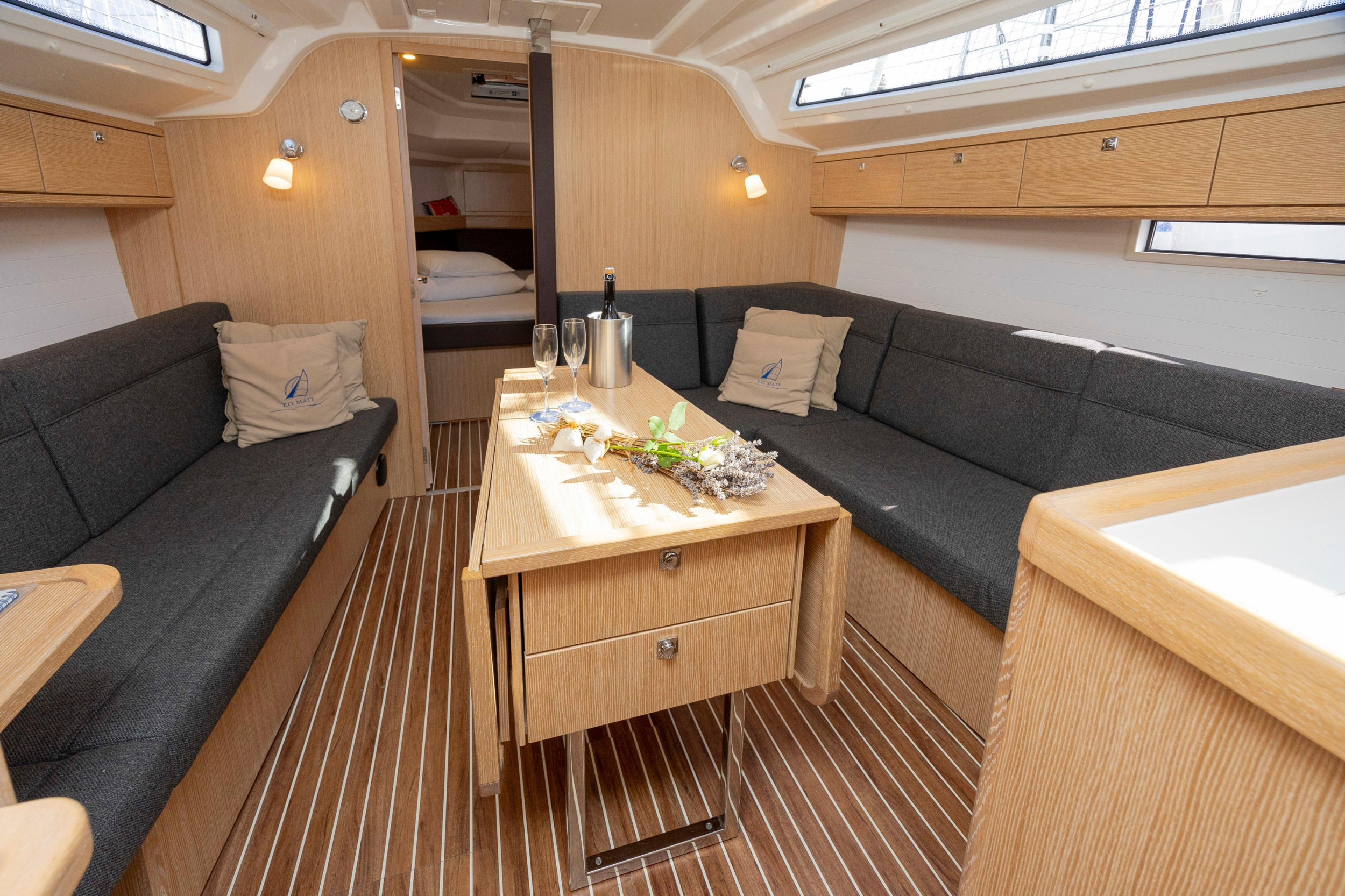 Bavaria Cruiser 37 Style — photo 38