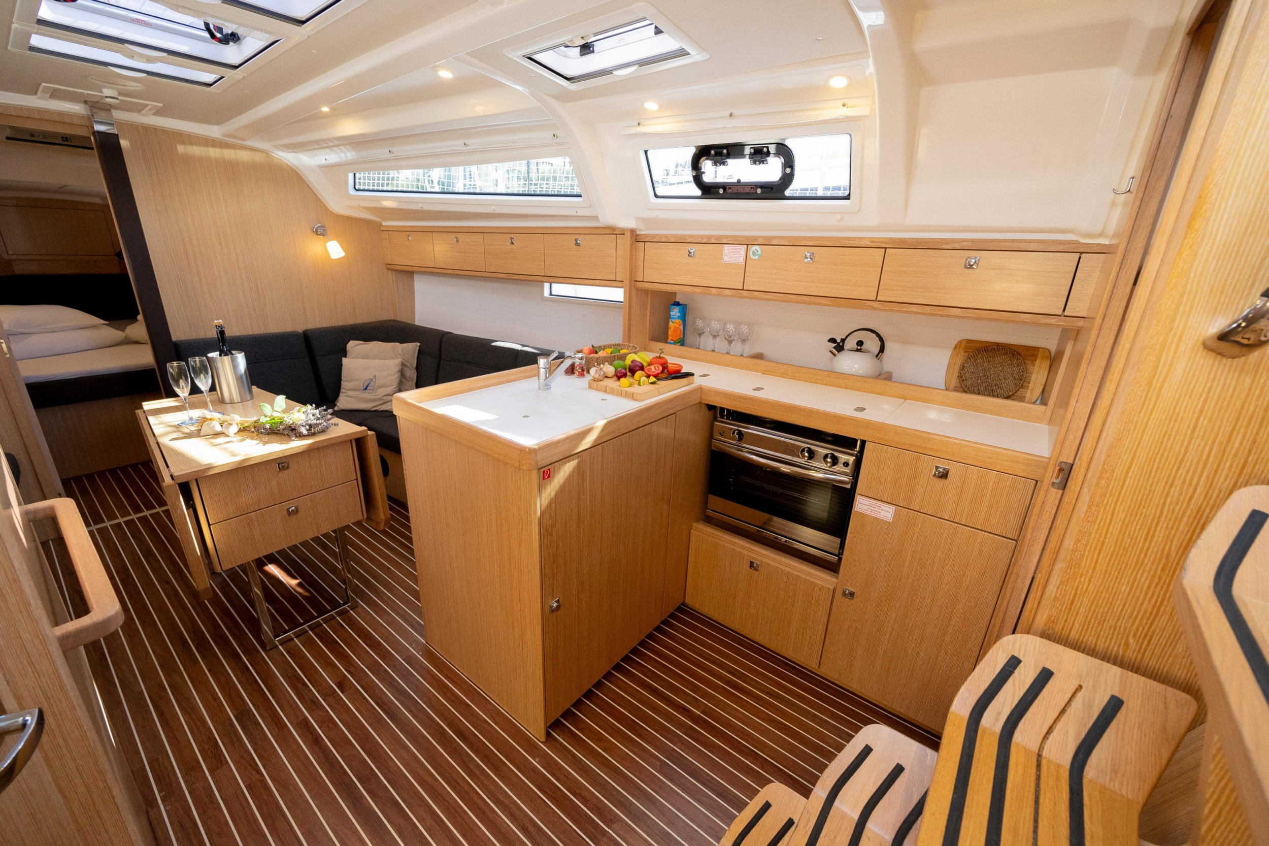 Bavaria Cruiser 37 Style — photo 21