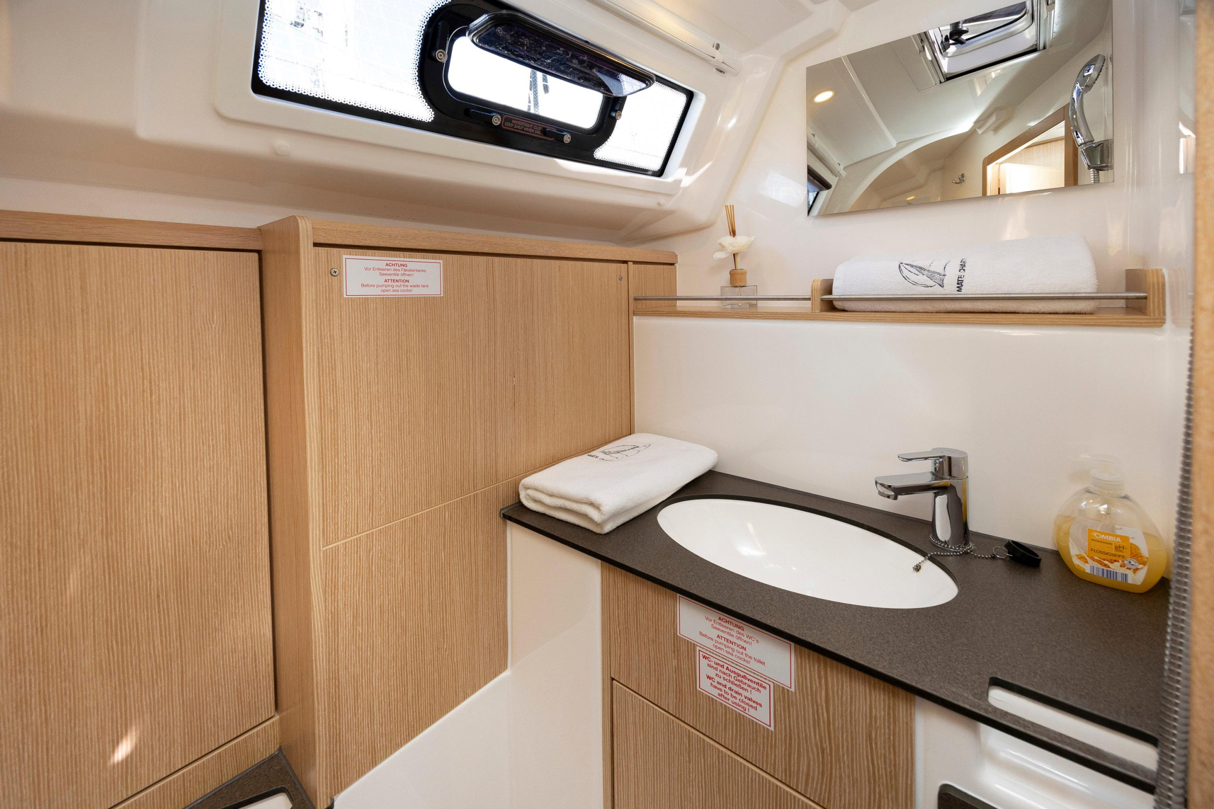 Bavaria Cruiser 37 Style — photo 20