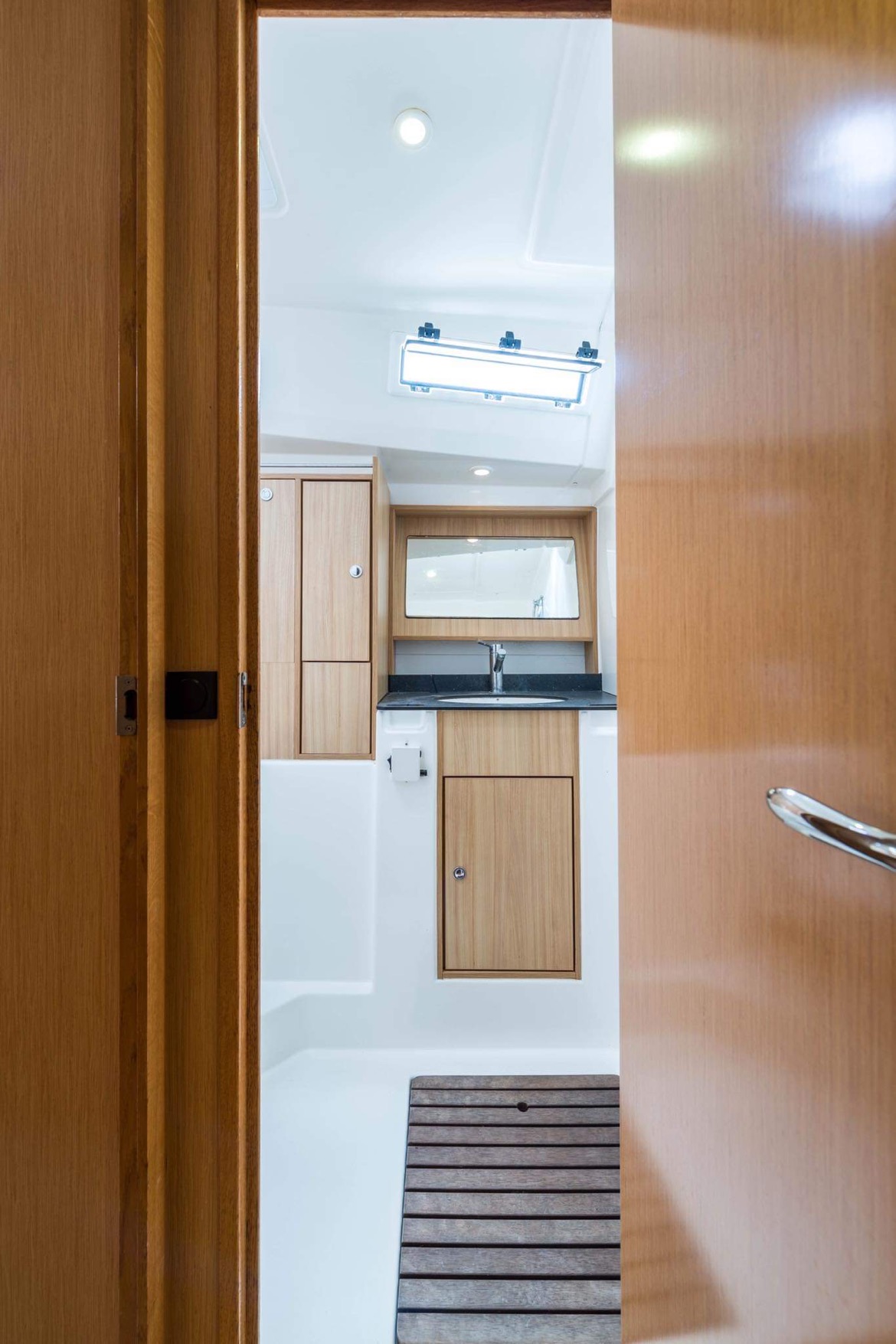 Bavaria Cruiser 50 — photo 9